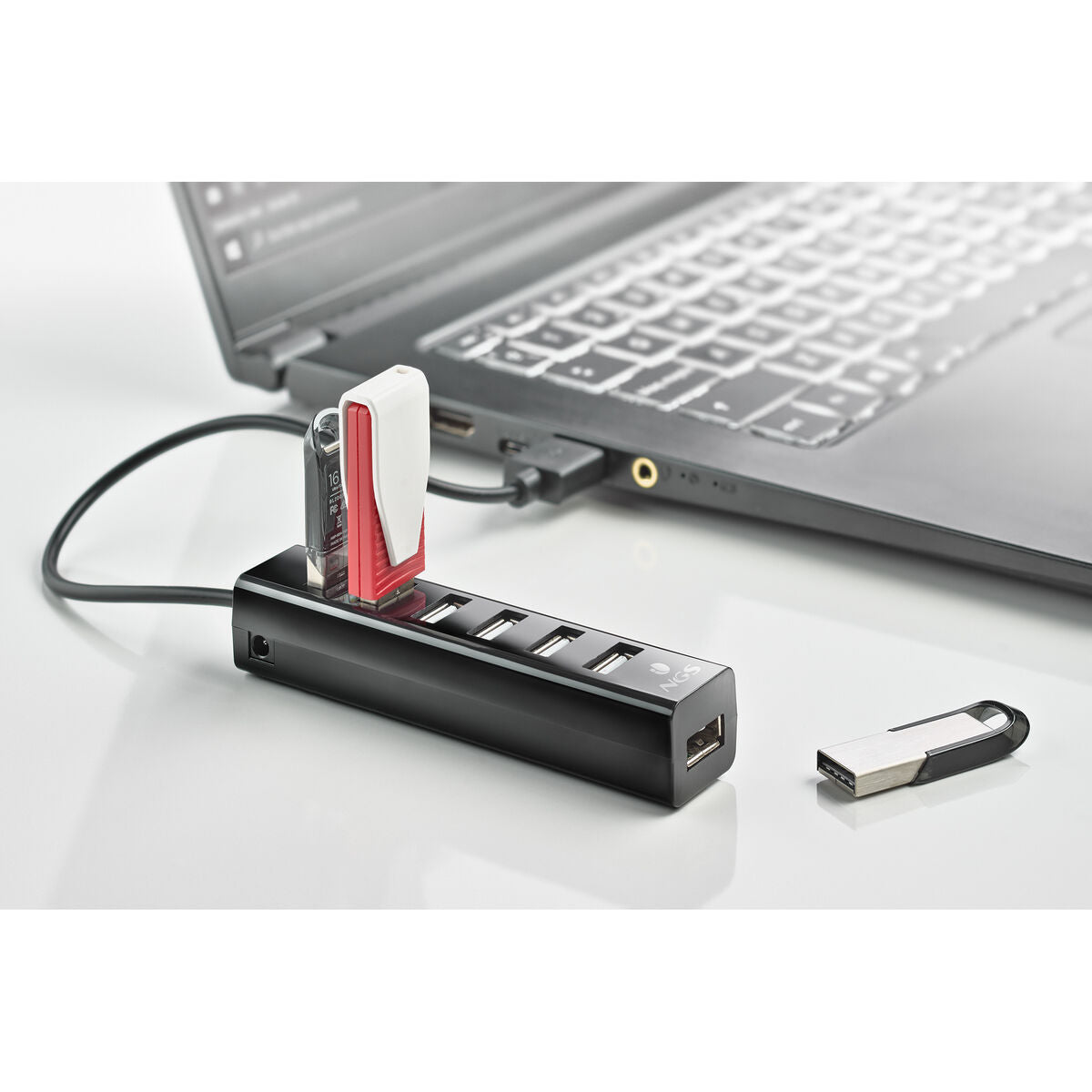 Hub USB NGS IHUB7 TINY Negro