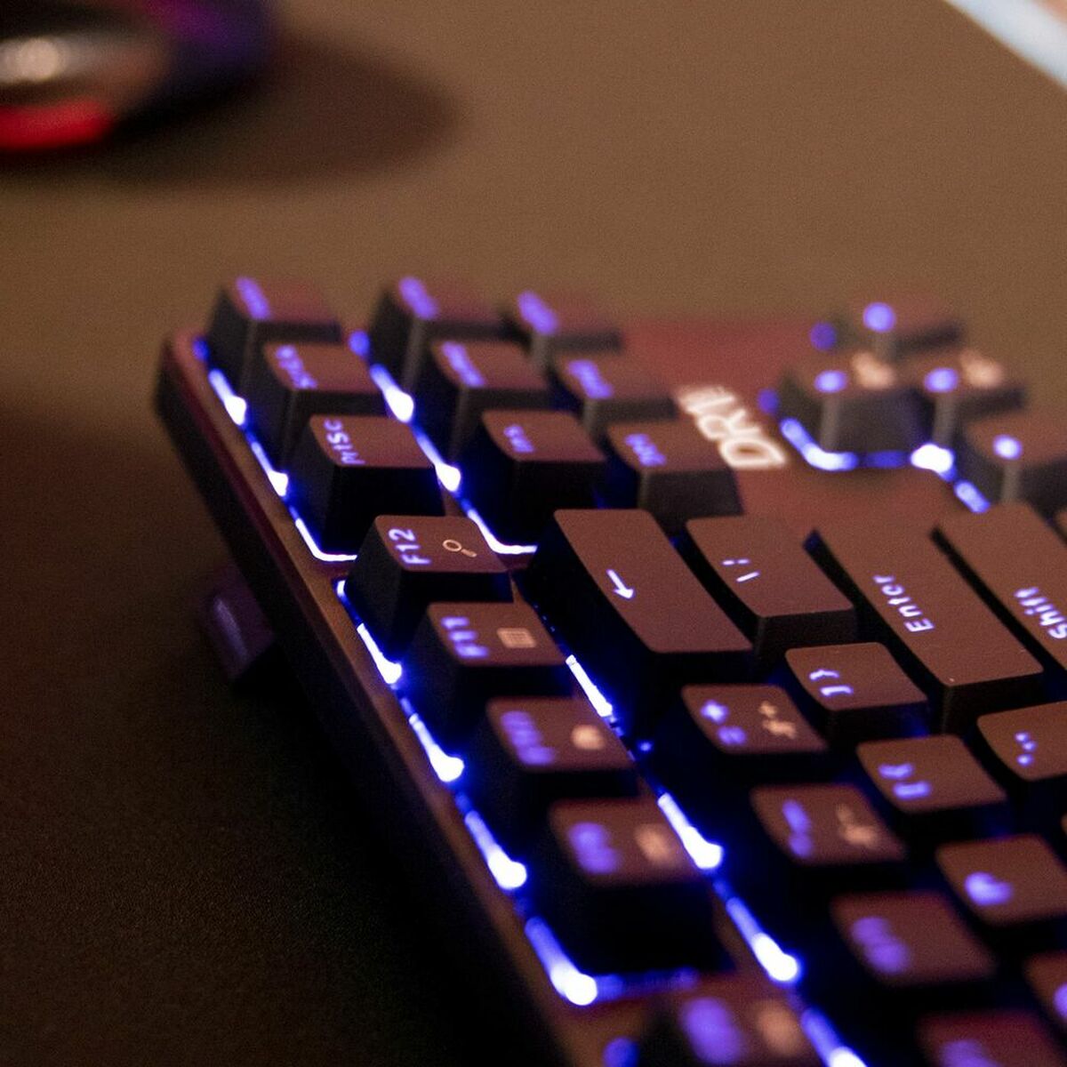 Gaming-Tastatur DR1TECH DR10031 Schwarz RGB QWERTY (Restauriert A)