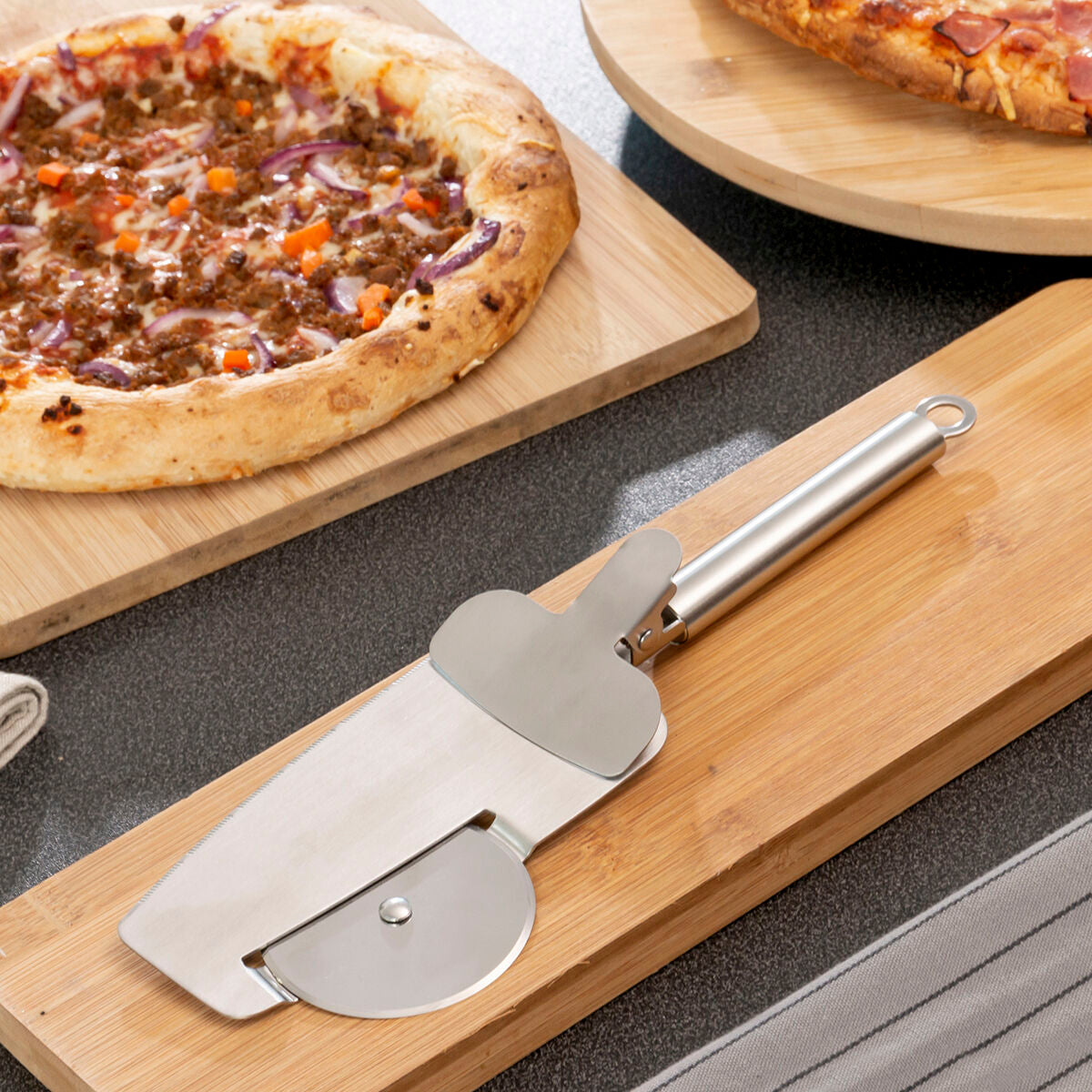 Cortador de Pizza 4-in-1 Nice Slice InnovaGoods