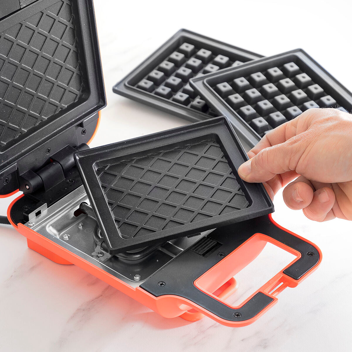 2 in 1 Waffel- und Sandwichmaker mit Rezepten Wafflicher InnovaGoods 