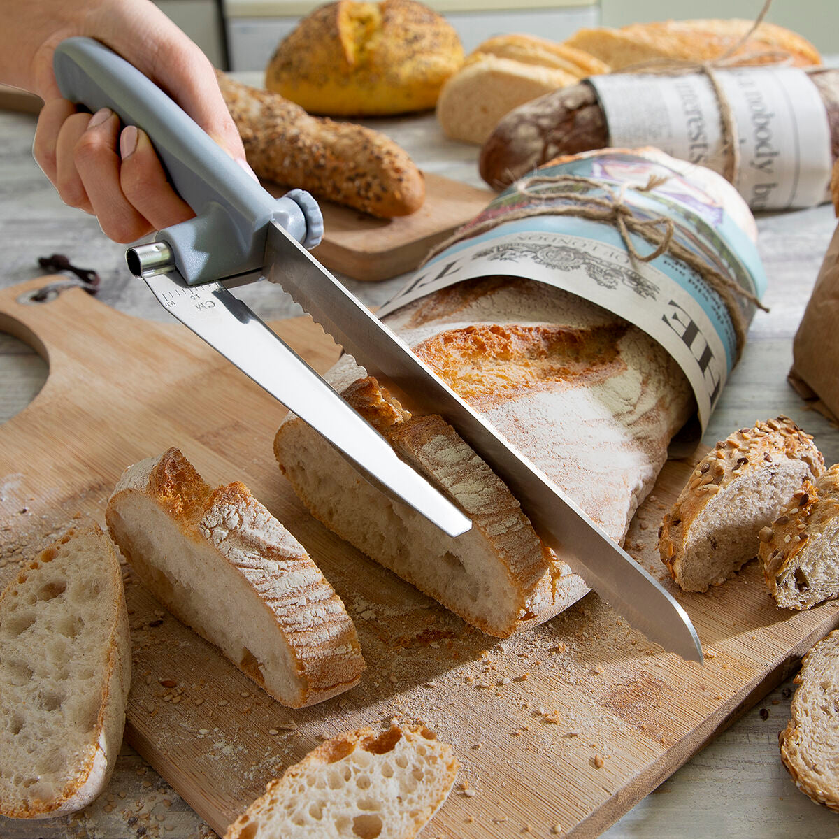 Brotmesser mit verstellbarer Schnittführung Kutway InnovaGoods 